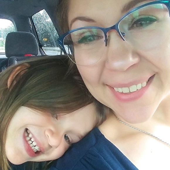 Meet your Posher, Lauren - Picture 1 of 1